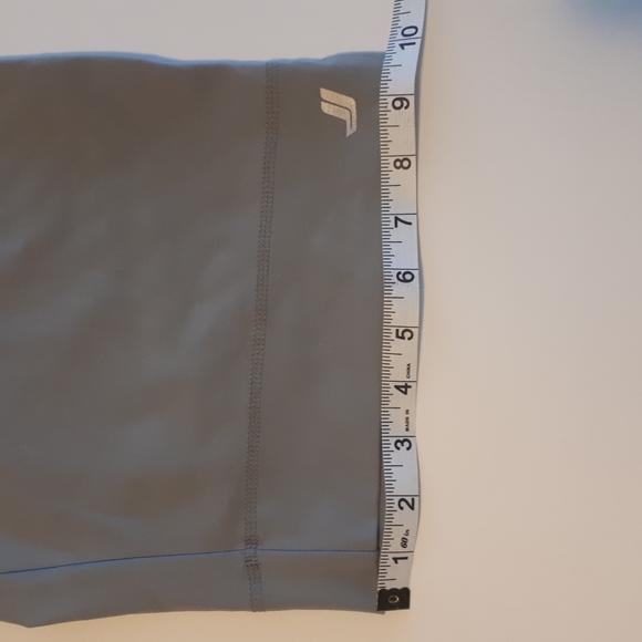 Joe Fresh Capris - Picture 5 of 6